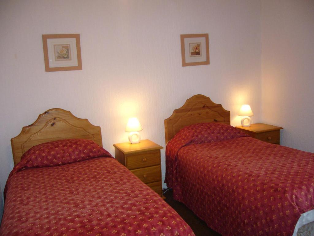 Monterey Beach Hotel Литам Сент Аннс Стая снимка
